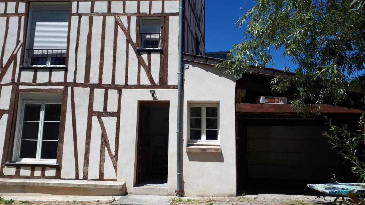 F4 Dans Maison Au Calme Pres Du Centre De Chalons En Champagne Kültér fotó